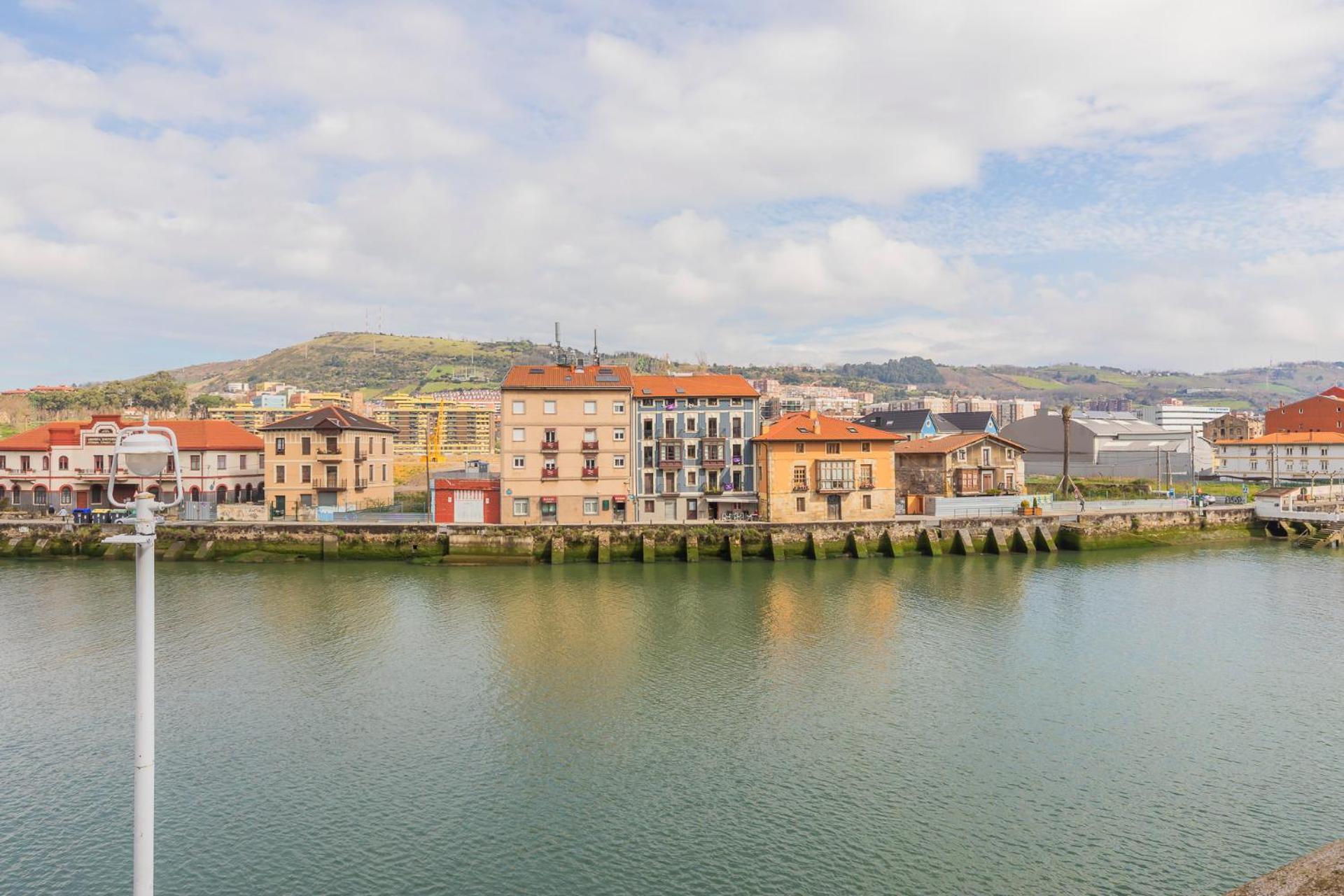 Akomodat En Apartamento Luminoso Junto Al Paseo De La Ria Bilbau Exterior foto